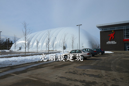 新疆塔尔木气膜足球网球综合运动场馆